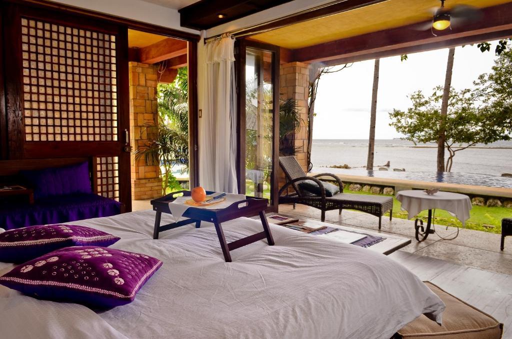 Punta Bulata White Beach Resort & Spa Cauayan  Room photo
