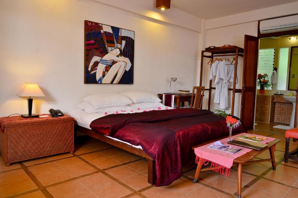 Punta Bulata White Beach Resort & Spa Cauayan  Room photo